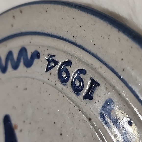 MARK ESSIG YEAGERTOWN POTTERY PLATE 1994. - Picture 3 of 5